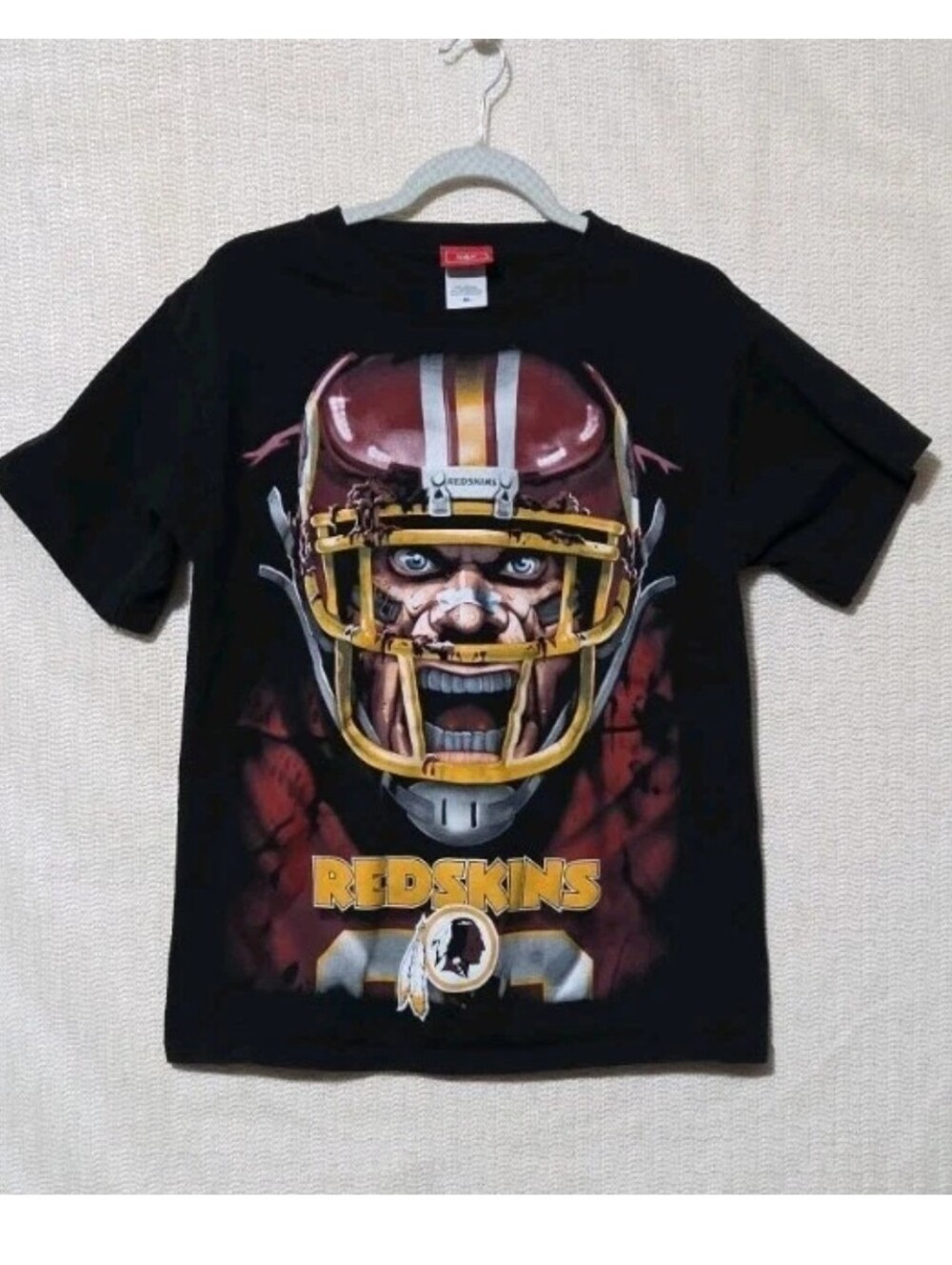 Washington Redskins Official NFL Graphic Tshirt‎ Raging Helmet Logo